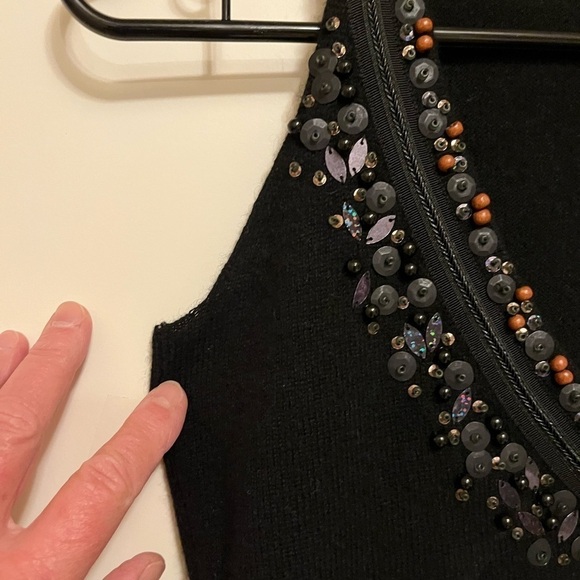 J. Crew  Black Cashmere Halter Tank Top Adorned with Beads Women's  size XS - Picture 3 of 5